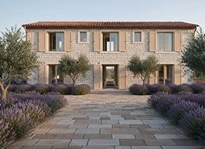 Casale con corte e lavanda e persiane in alluminio