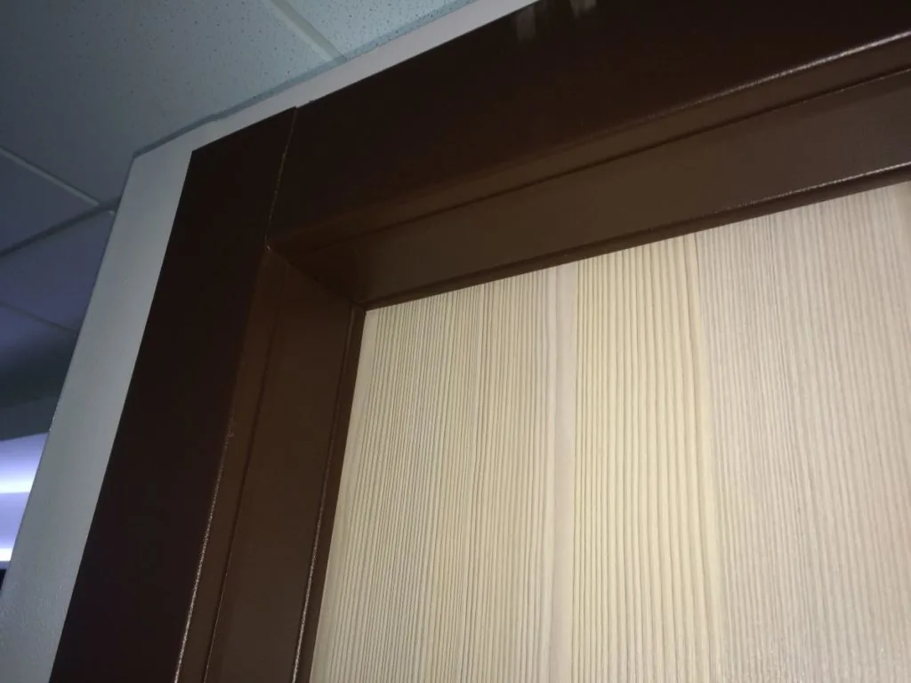 Porte tagliafuoco rivestite effetto legno