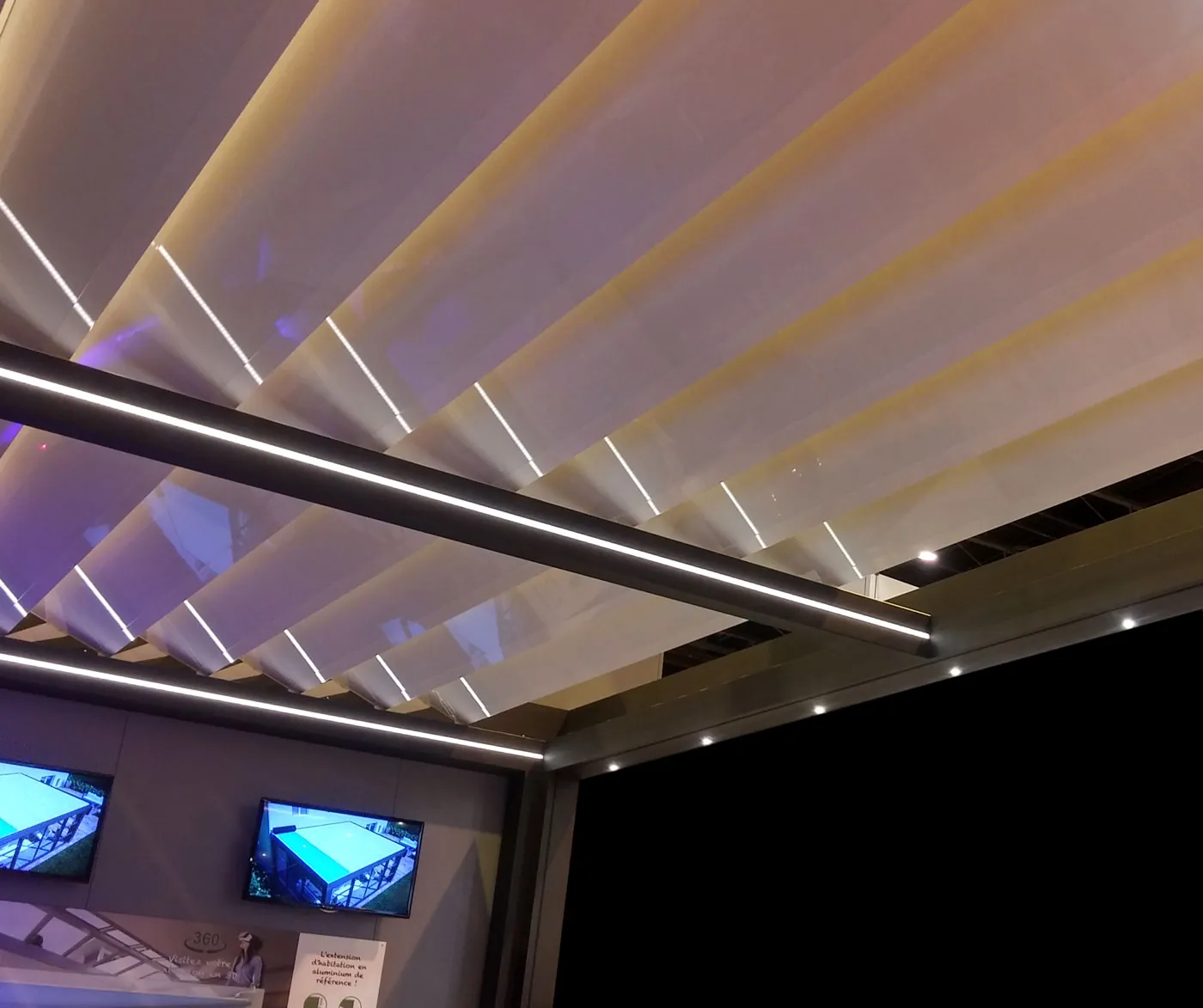 A301 Open (Biotermica) — pergola retrattile con isolamento termico e tetto piano, Skema Libero Latina e Roma