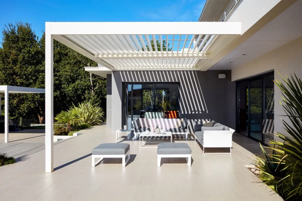 Pergola Bioclimatica ADARTE — ADARTE