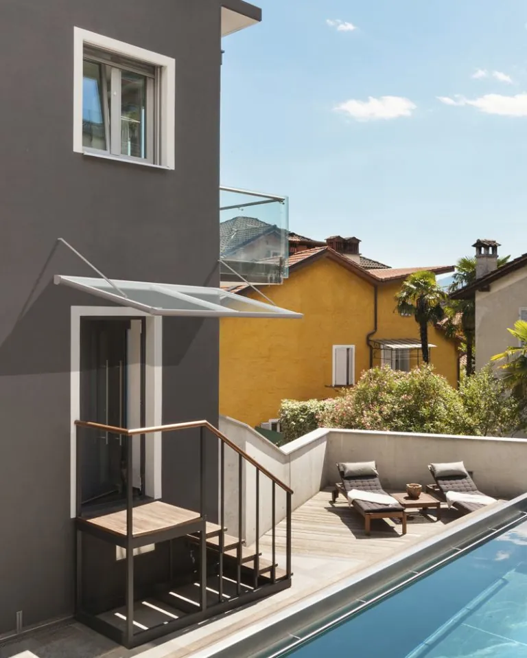 R442 - Pensilina con tiranti — BT Group